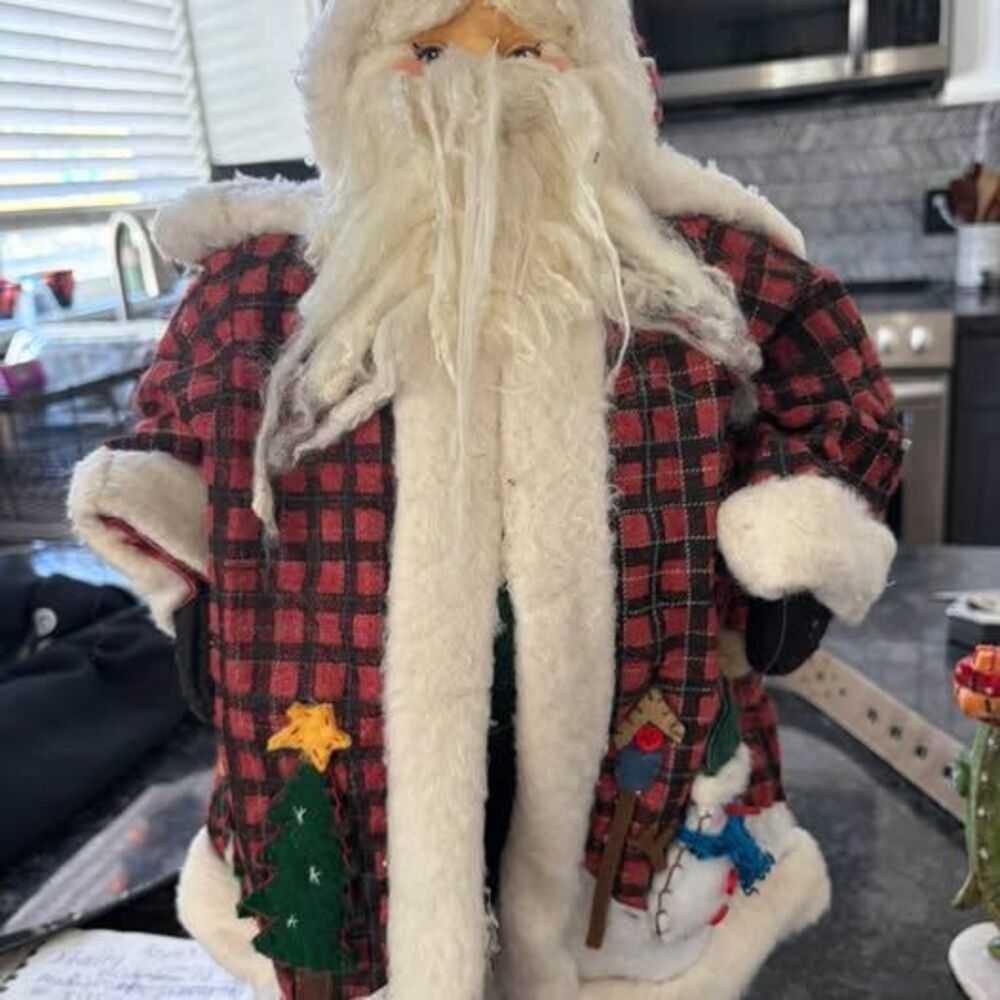 Delton Product Corp Santa Claus Figurine 18 inches tall